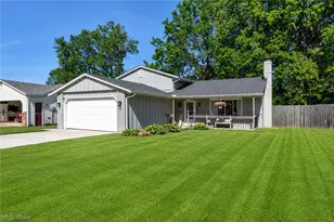 4621 Tanglewood Dr, Lorain, OH 44053 - Photo 3