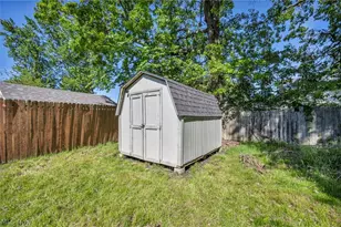 4621 Tanglewood Dr, Lorain, OH 44053 - Photo 35