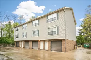 1041 Clyde Ave, Cuyahoga Falls, OH 44221 - Photo 1
