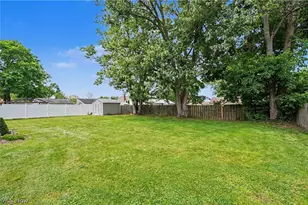 466 Brewer Ave, Akron, OH 44305 - Photo 11