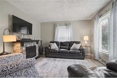 466 Brewer Avenue, Akron, OH 44305 - Photo 23
