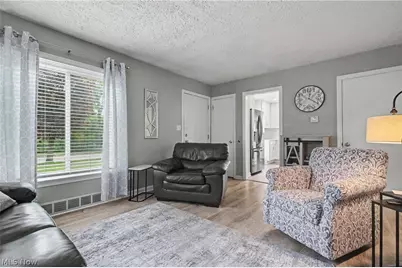 466 Brewer Avenue, Akron, OH 44305 - Photo 25