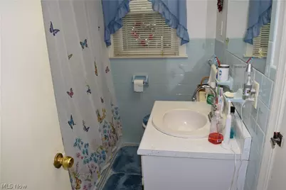 132 N Sugar Street, St Clairsville, OH 43950 - Photo 9