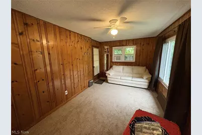 727 Wooster Road N, Barberton, OH 44203 - Photo 31