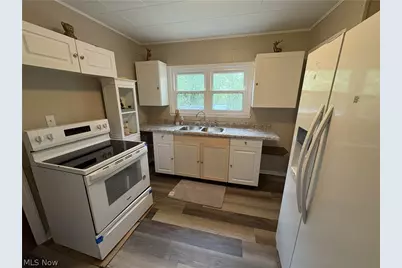 727 Wooster Road N, Barberton, OH 44203 - Photo 35