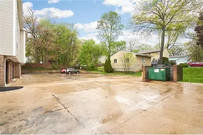 939 Magnolia Avenue, Cuyahoga Falls, OH 44221 - Photo 7