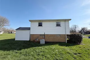 7090 Hillridge Ave NE, Canton, OH 44721 - Photo 5