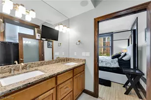 140 Public Square, Loveland, OH 44114 - Photo 29