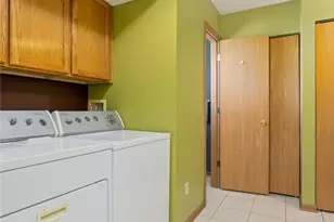 808 Doty Dr, Wadsworth, OH 44281 - Photo 15