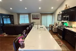 1343 Courtland Rd, Weirton, WV 26062 - Photo 9