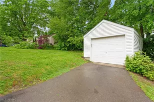 1307 23rd St NE, Canton, OH 44714 - Photo 5