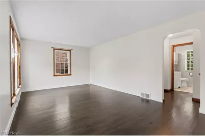 1307 23rd Street NE, Canton, OH 44714 - Photo 9