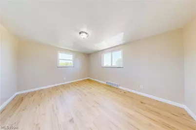 156 Pembroke Road, Steubenville, OH 43953 - Photo 17