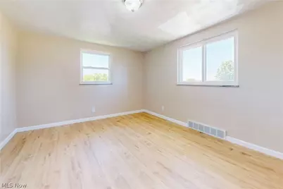 156 Pembroke Road, Steubenville, OH 43953 - Photo 23