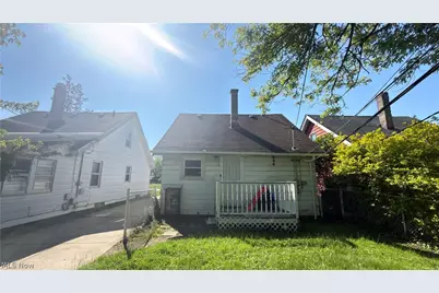 5462 Grasmere Avenue, Maple Heights, OH 44137 - Photo 13