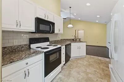 1210 Pebble Chase Circle NE, Massillon, OH 44646 - Photo 13