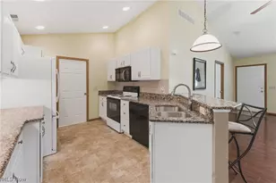 1210 Pebble Chase Cir NE, Massillon, OH 44646 - Photo 11