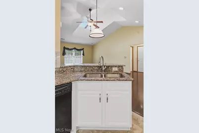 1210 Pebble Chase Circle NE, Massillon, OH 44646 - Photo 15