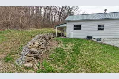 12413 Lick Run Rd, Newcomerstown, OH 43832 - Photo 19