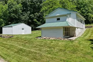 12413 Lick Run Rd, Newcomerstown, OH 43832 - Photo 5