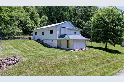 12413 Lick Run Rd, Newcomerstown, OH 43832 - Photo 3