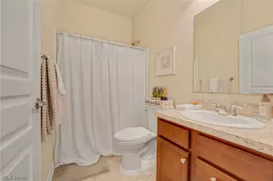 8024 Parkcroft Dr, Mentor, OH 44060 - Photo 5