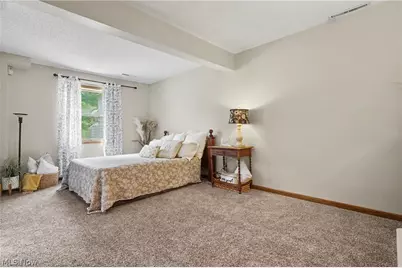 1904 Indian Hills Trail, Akron, OH 44313 - Photo 17