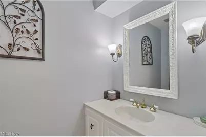 5785 Lamplighter Drive, Girard, OH 44420 - Photo 37