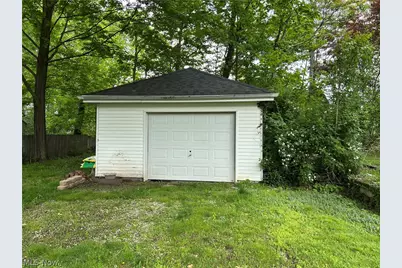 153 W Burns Avenue, Akron, OH 44310 - Photo 3