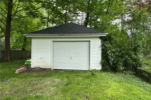 153 W Burns Ave, Akron, OH 44310 - Photo 3