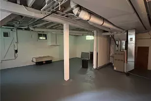 153 W Burns Ave, Akron, OH 44310 - Photo 21
