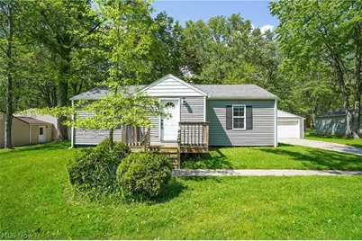 1987 King Drive, Stow, OH 44224 - Photo 1