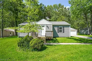 1987 King Dr, Stow, OH 44224 - Photo 1