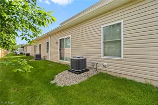 666 Treadway Blvd, Sheffield Lake, OH 44054 - Photo 29