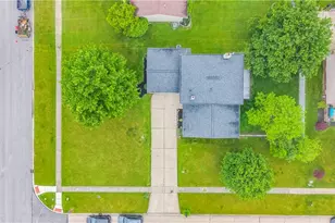 891 Pepperwood Dr, Brunswick, OH 44212 - Photo 5