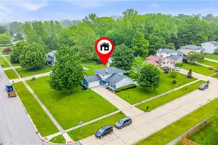 891 Pepperwood Dr, Brunswick, OH 44212 - Photo 3
