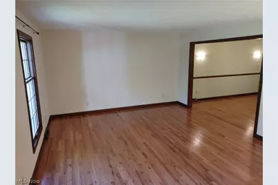 9364 Sunrise Court, Mentor, OH 44060 - Photo 7