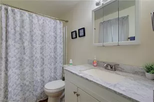 8225 Lancaster Dr, Mentor, OH 44060 - Photo 19