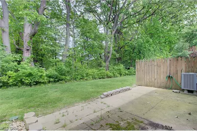 8225 Lancaster Drive, Mentor, OH 44060 - Photo 23