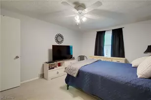 8225 Lancaster Dr, Mentor, OH 44060 - Photo 15