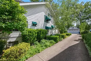 1351 Manor Park Ave, Oakwood, OH 44107 - Photo 3