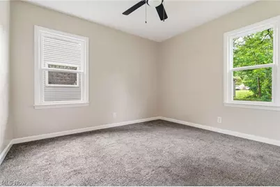 1381 Greenwood Avenue, Akron, OH 44320 - Photo 17