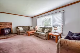 225 Burton St, Fairport Harbor, OH 44077 - Photo 5