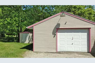 136 Sunset Drive, Kelleys Island, OH 43438 - Photo 7