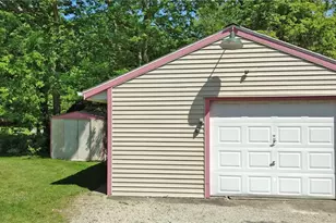 136 Sunset Dr, Kelleys Island, OH 43438 - Photo 7