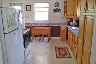 136 Sunset Dr, Kelleys Island, OH 43438 - Photo 3