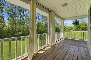 9475 Stafford Rd, Chagrin Falls, OH 44023 - Photo 7