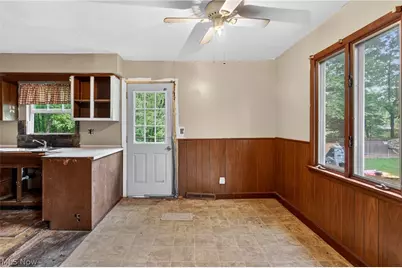 2964 Williamsburg Street NW, Warren, OH 44485 - Photo 5