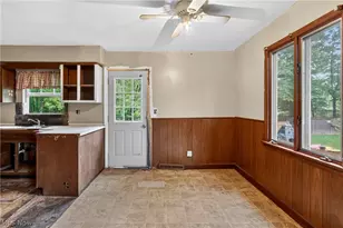 2964 Williamsburg St NW, Warren, OH 44485 - Photo 5