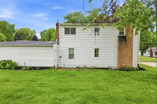 2413 W Manor Ave, Youngstown, OH 44514 - Photo 7